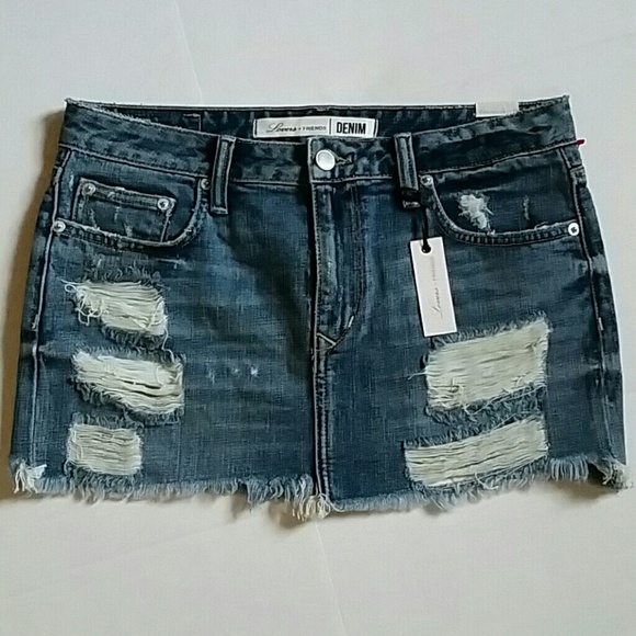 🔥Lovers + Friends Alex Mini Skirt in Magnolia - Picture 3 of 9